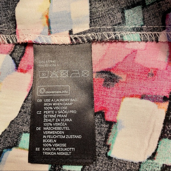 H &M floral one shoulder dress - Picture 8 of 8